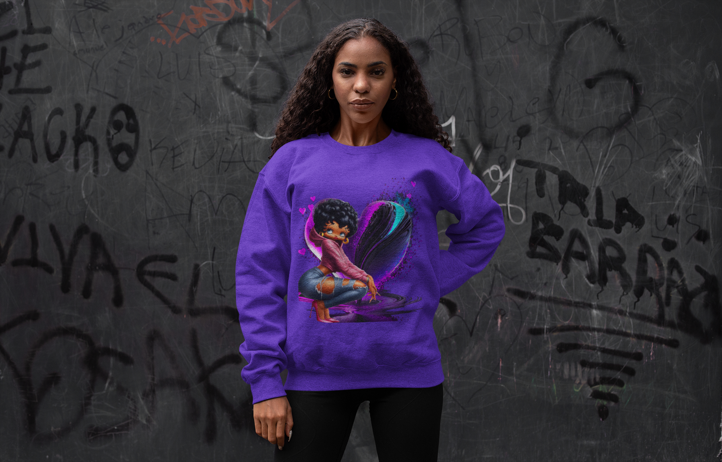 Women's Betty Boop Long Sleeve Sweatshirt - Iconic and Cozy Graphic Pullover