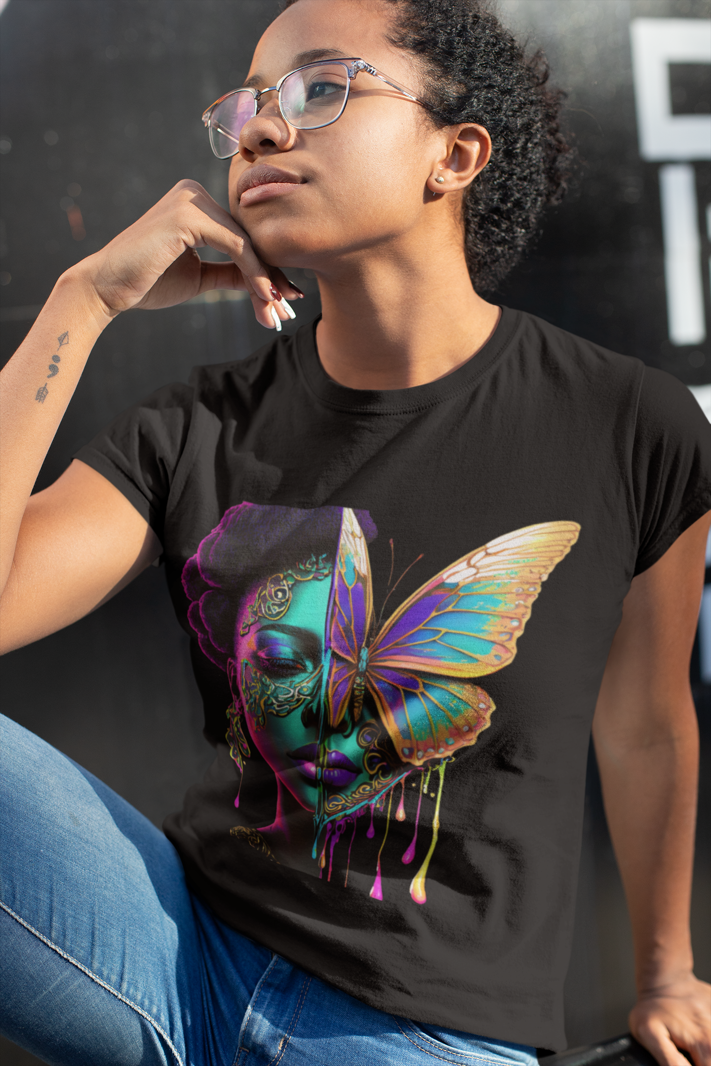 Women's Butterfly Face Short-Sleeve T-Shirt - Stylish & Symbolic Design